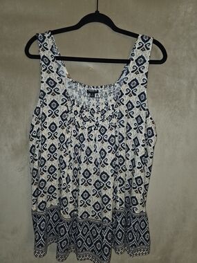 torrid Navy, Cream & Gold Printed Sleeveless Tank